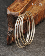 Classic Plain silver flat bangles in 92.5 silver. Comes as a set of 4 bangles.