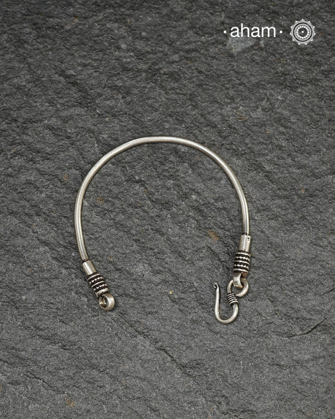 Mewad Silver Bracelet (2.4)