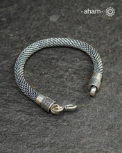 Mewad Silver Bracelet (2.6)