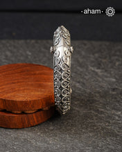 Mewad kada with beautiful rava and tar work.
Handcrafted in 92.5 sterling silver. Statement pieces which are a must have in every jewellery lovers collection.