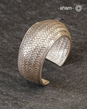 Statement Adjustable 92.5 sterling silver handcuff with intricate weave/ Chatai pattern.
Sometimes all you need is one piece of accessory to make you feel powerful, and this is just that. 