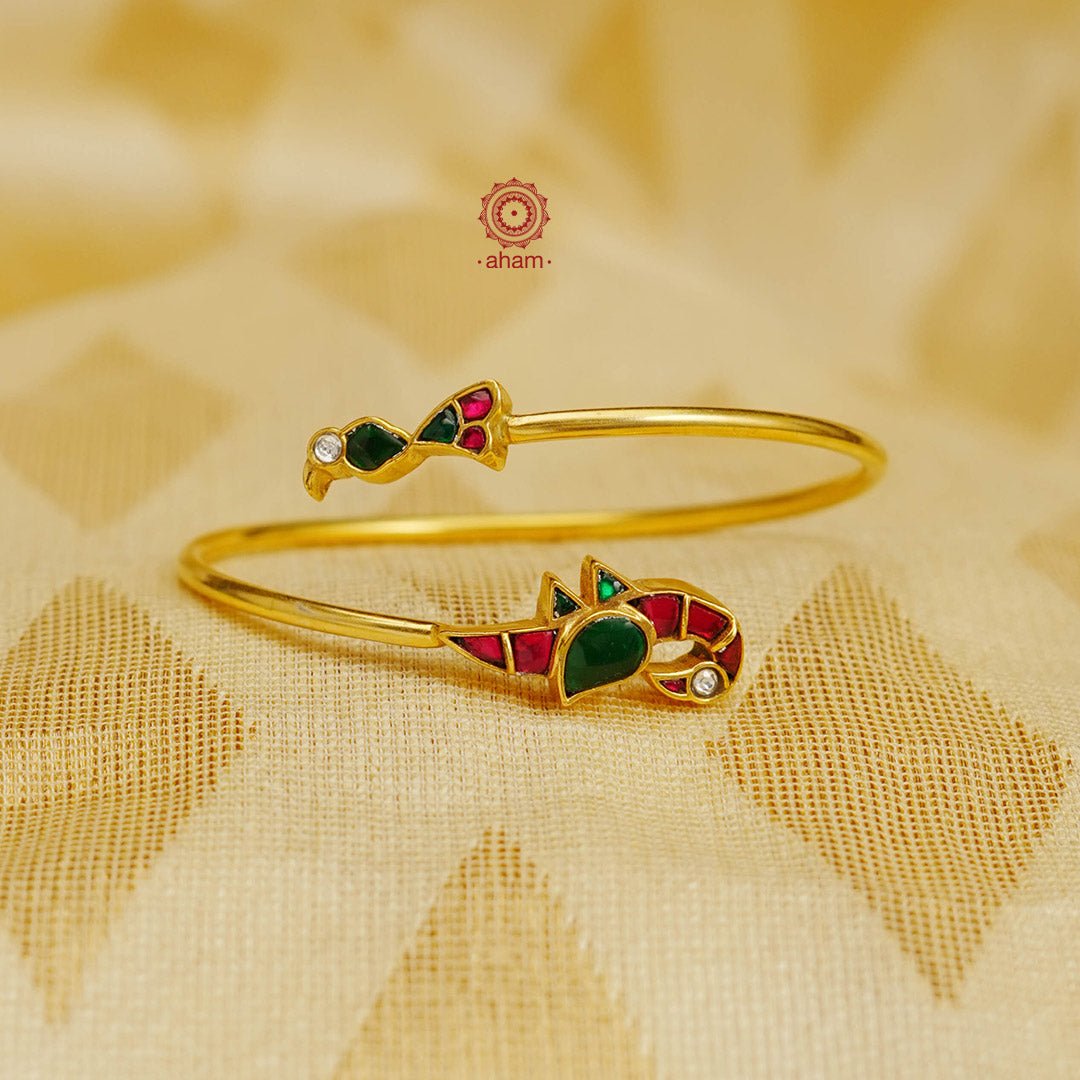 Beautiful, fun, lightweight twist & wear bracelets. Handcrafted in silver with gold polish and perfect kundan highlights. Wear them alone or stack them. They are also great budget buys that you can gift your loved ones this festive season.