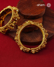 Lakshmiji Nakshi Gold Polish Silver Kada (Size: 2.5, Openable)