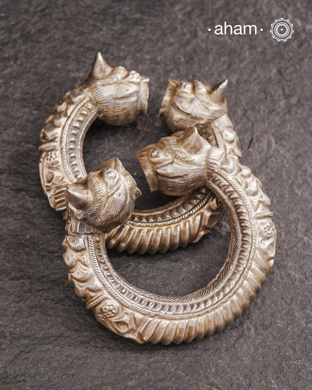 Vintage silver kada with intricate work, handcrafted by skilful artisans. Beautiful piece from a bygone era, that bring back memories and stories of that time.
