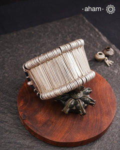 Handcrafted vintage silver armband from Rajasthan. Beautiful piece from a bygone era, that bring back memories and stories of that time. 