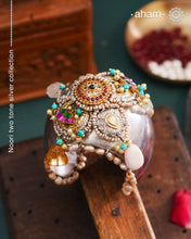 One of a kind statement wearable art pieces.
An eclectic mix of elements, with a play of colours, textures, forms and workmanship. Crafted in 92.5 Sterling Silver with two tones that make them so versatile and unique.Modern Heirloom pieces that can be worn across generations.
The price is for one piece kada only.