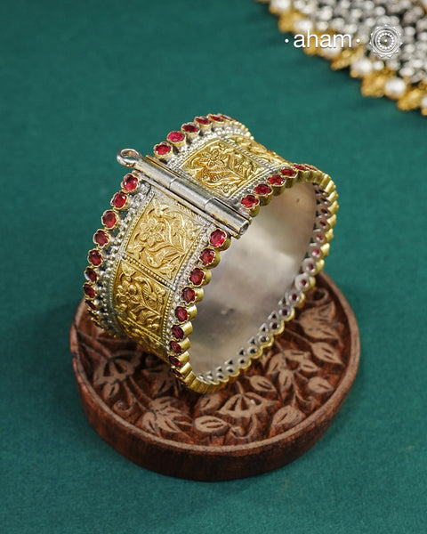 Noori Two Tone Silver Cuff (Size: 2.5, Openable)