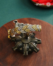 Noori Cow hand cuff with a play of colours, textures, forms and workmanship. Crafted in 92.5 Sterling Silver with two tones that make them so versatile and unique.
