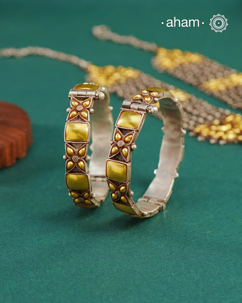 Bandhel Two Tone Silver Bangles (Size: 2.4)