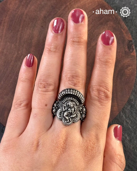 The most intricate Nakshi silver ring depicting Lord Krishna dancing on the serpent with yali figure on each side. Crafted in 92.5 silver.&nbsp;