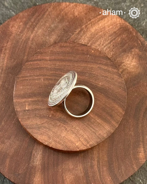 Handcrafted 92.5 sterling silver ring.