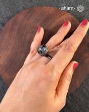 Handcrafted Ring in 92.5 sterling silver with fine rava work.&nbsp;
The ring make a soothing sound when moved.&nbsp;