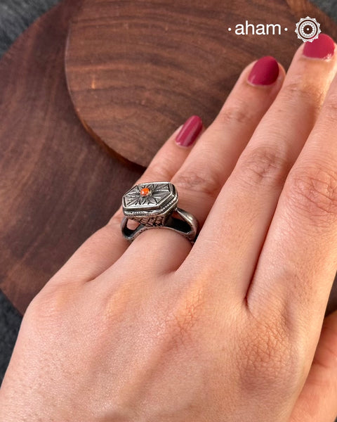 Handcrafted Mewad 92.5 sterling silver ring.