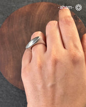 Handcrafted silver ring in 92.5 silver
