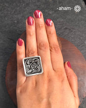 Handcrafted Mewad adjustable ring in 92.5 sterling silver with Chitai work