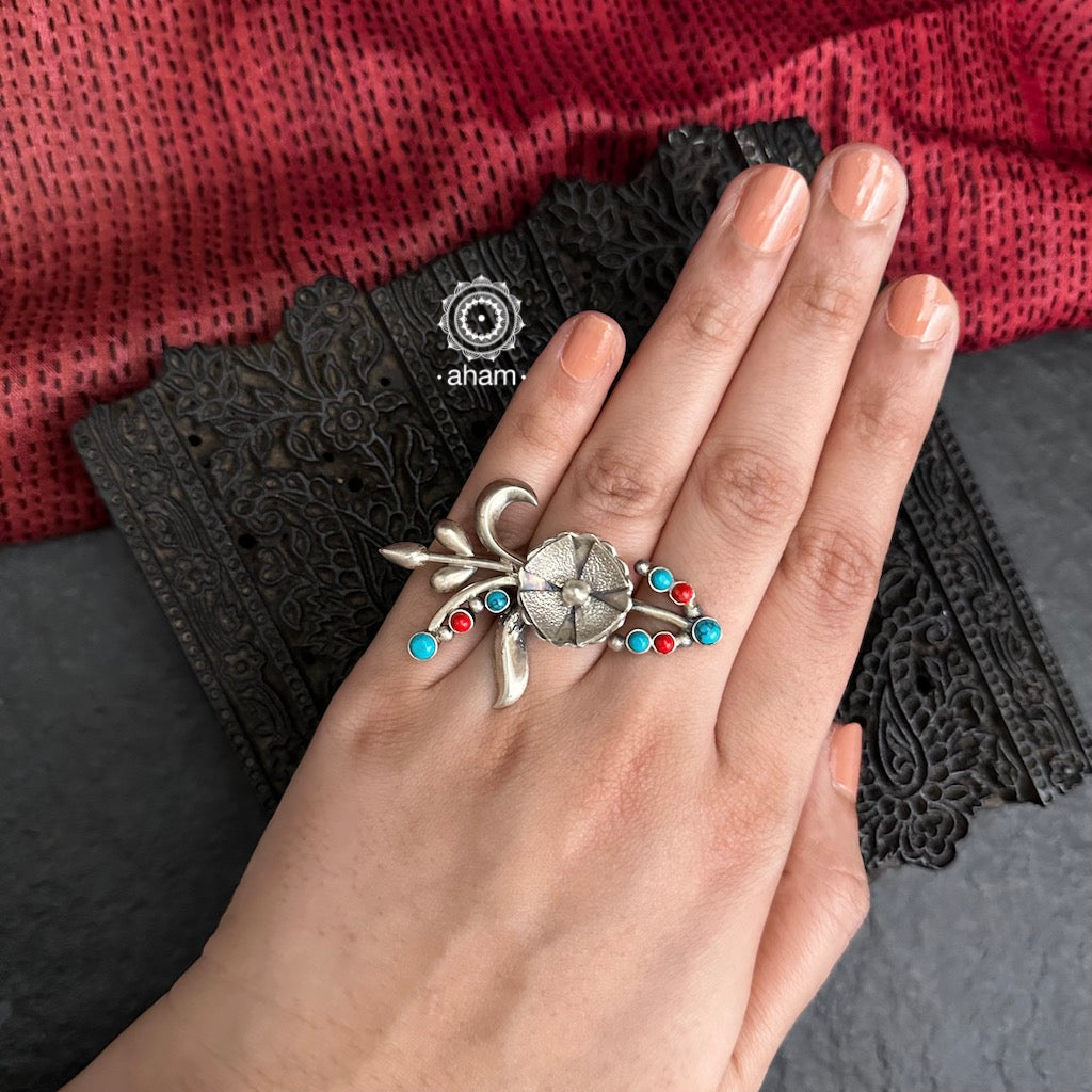 Handcrafted 92.5 sterling silver summer love flower ring with turquoise stones.