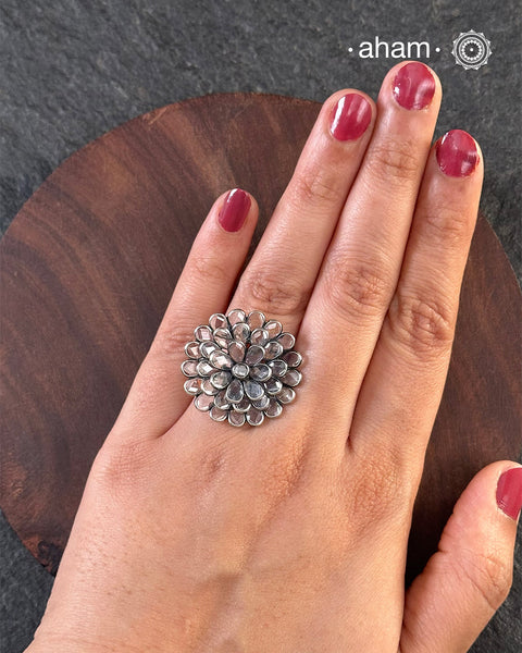 Adjustable Ring in 92.5 sterling silver.