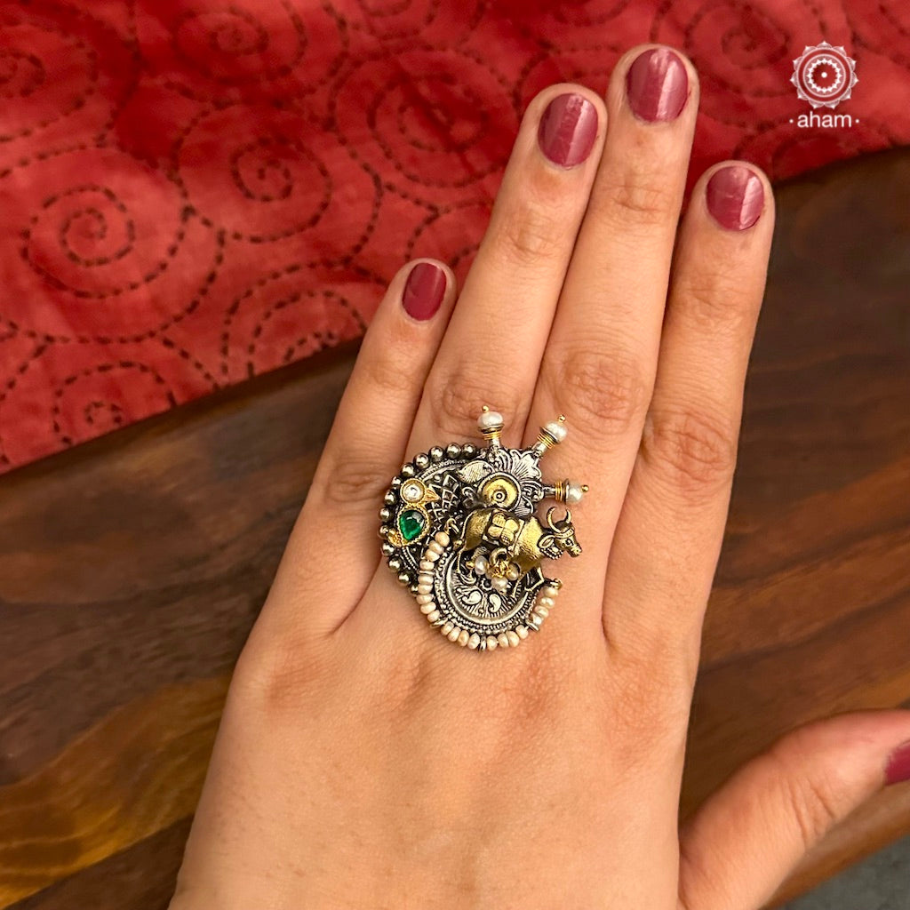 Noori two tone ring handcrafted in 92.5 sterling silver with a beautiful cow highlight.  Handcrafted in 92.5 sterling silver with hints of gold polish and pearls.  Perfect to match your Indian or fusion outfit.