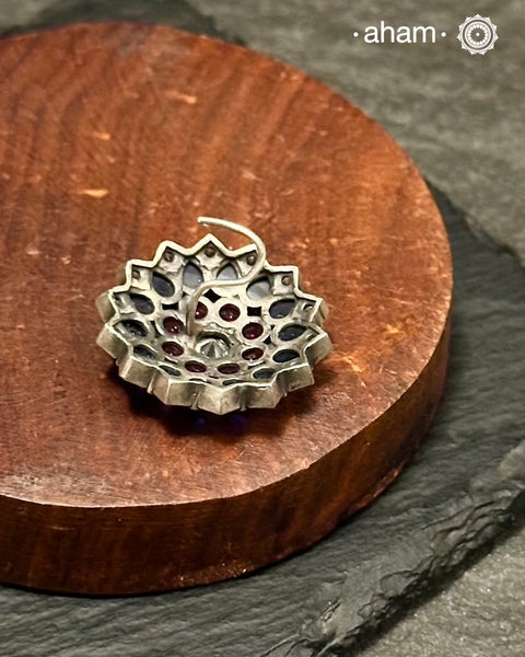 Big Kemp Stone Silver Wired Nosepin