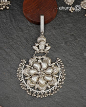 Handcrafted&nbsp;key chain in silver. Also known as Challah, Juda, Chatka and Guchha.