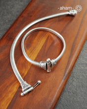 Mewad Silver Anklets