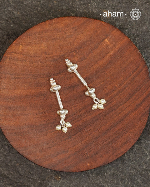 Single Plain Silver Bugadi with Pearls