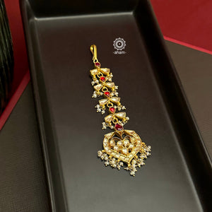 Kundan Heart Gold Polish Silver Maang Tikka with beautiful kundan work. Perfect for weddings and intimate celebrations. 