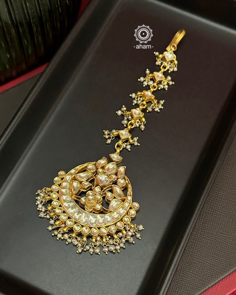 Kundan Gold Polish Silver Maang Tikka – aham jewellery