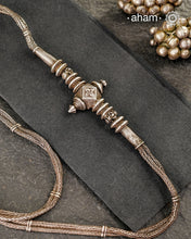 Vintage Tribal Silver waist belt from Karnataka.
Can also be worn as a neckpiece