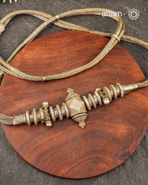 Vintage Tribal Silver waist belt from Karnataka.
Can also be worn as a neckpiece