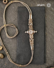 Vintage Tribal Silver waist belt from Karnataka.
Can also be worn as a neckpiece