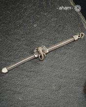 Men's bracelet with elephant motif, handcrafted in 92.5 sterling silver.
