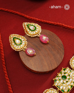 Kundan Gold Polish Silver Neckpiece & Earrings Set