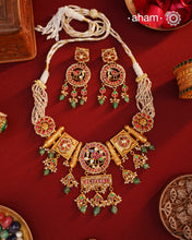 Exquisitely elegant, the heritage collection features traditional motifs and intricate kundan jadau work on gold-plated 92.5 silver jewellery, a reflection of the rich culture of India. This collection is perfect for brides and bridesmaids.