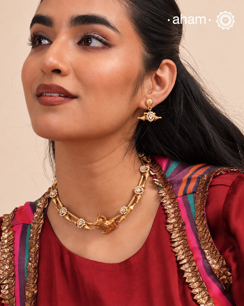 Exquisitely elegant, the heritage collection features traditional motifs and intricate workmanship on gold-plated silver jewellery, a reflection of the rich culture of India. This collection is perfect for the upcoming festivities.