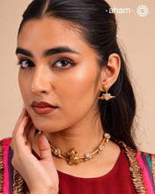 Exquisitely elegant, the heritage collection features traditional motifs and intricate workmanship on gold-plated silver jewellery, a reflection of the rich culture of India. This collection is perfect for the upcoming festivities.