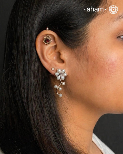 Handcrafted 92.5 silver flower earrings with pearls.