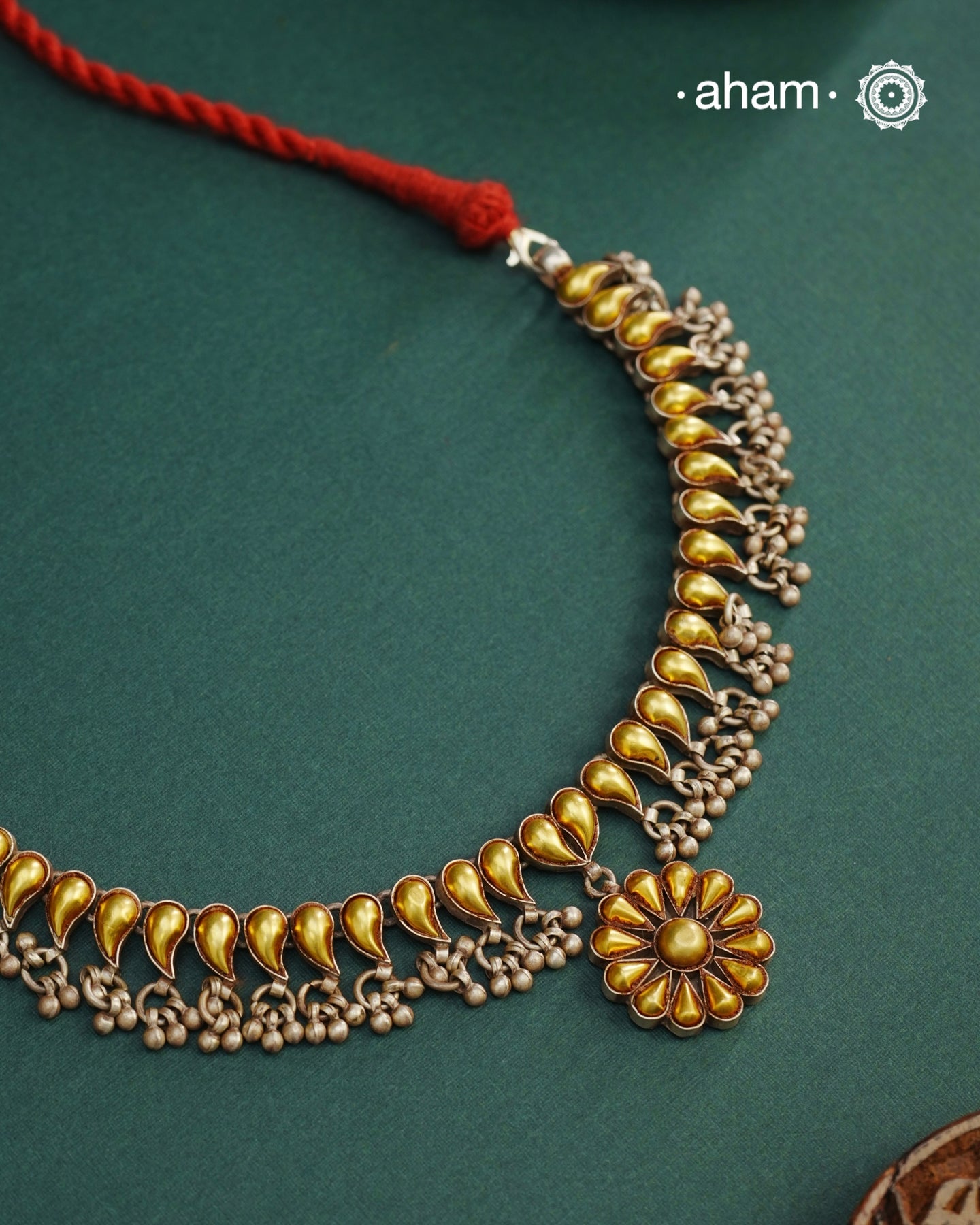 Bandhel Two Tone Silver Neckpiece