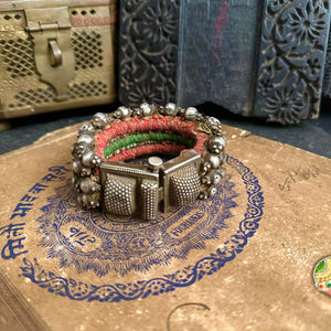 Vintage silver pauchi with intricate work, handcrafted by skilful artisans. Beautiful piece from a bygone era, that bring back memories and stories of that time  (price is for one piece only, add two to cart incase you want a pair) 