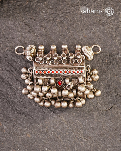 Beautiful handcrafted tribal silver pendant from a bygone area, that bring back memories and stories of that time.&nbsp;Wear it with a long chain or with a black thread, or layer them to create a distinct look.