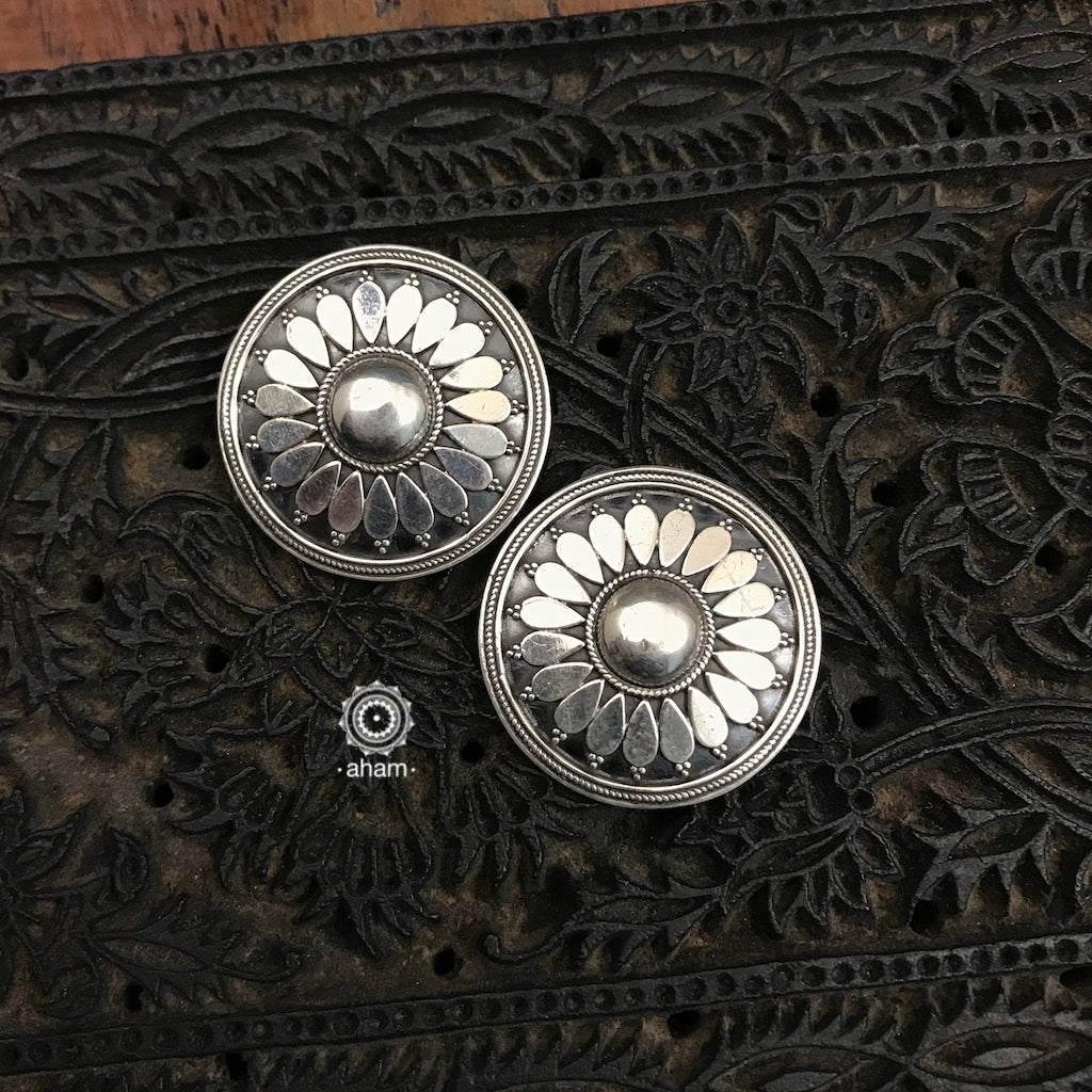 Silver Earring in 92.5. An ode to the glorious state of Rajasthan.
