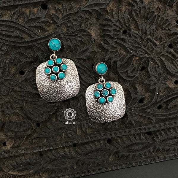 Beautiful 92.5 silver earrings with a turquoise stone highlights. Aham's Summer Love collection is all about being Fun, colourful at the same time they are very lightweight. Great for everyday wear. 