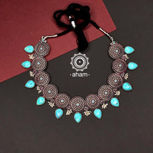 A beautiful kemp and turquoise combination neckpiece, crafted in 92.5 silver.