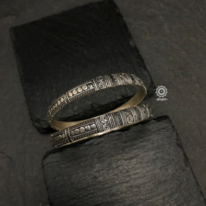 Handcrafted everyday wear silver bangles with intricate rava work. 
