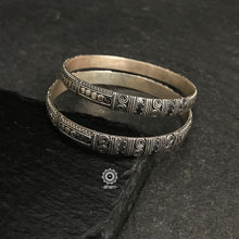 Handcrafted everyday wear silver bangles with intricate rava work. 
