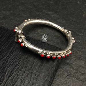 Mewad kada beautifully handcrafted in 92.5 sterling silver with coral coloured stone highlights. These are timeless designs that add elegance to your everyday outfits. 