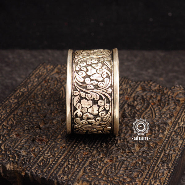 Handcrafted 92.5 sterling silver kada with Chitai carving work from Rajasthan.  Statement pieces which are a must have in every jewellery lovers collection. 