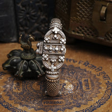Statement vintage silver kada with intricate floral work, handcrafted by skilful artisans. Beautiful piece from a bygone era, that bring back memories and stories of that time.   