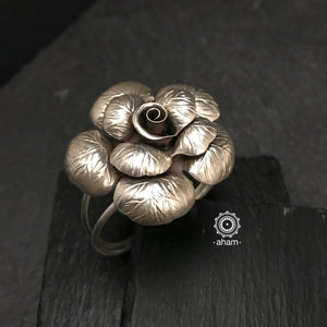 Statement adjustable flower handcuff, handcrafted in 92.5 sterling silver. Sometimes all you need is one piece of accessory to make you feel elegant from Dawn to Dusk.