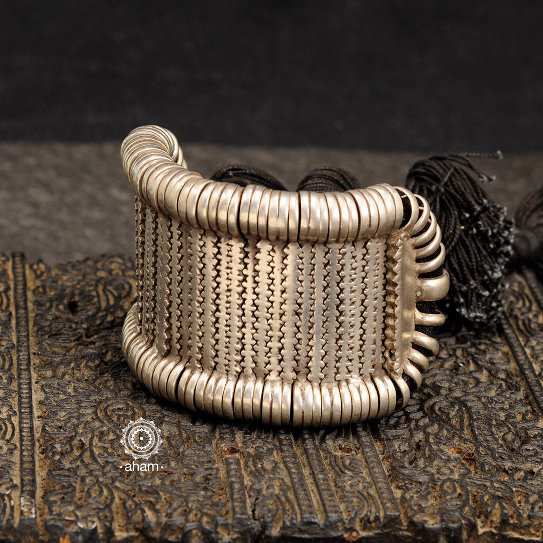 Handcrafted vintage silver handband. Beautiful piece from a bygone era, that bring back memories and stories of that time. 